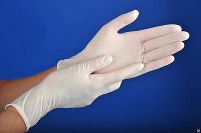 Нитриловые перчатки: преимущества и область применения